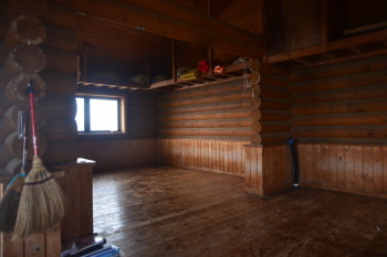 雲取山避難小屋の内部