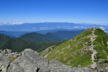 塩見岳東峰（標高3052m）