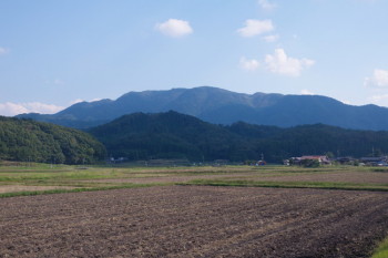 津黒山