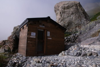 避難小屋
