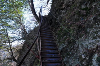 鉄の階段