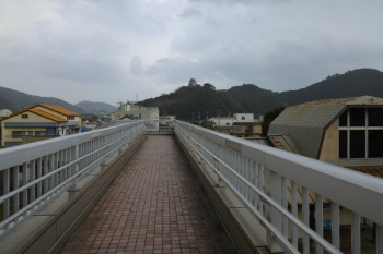 駅の陸橋